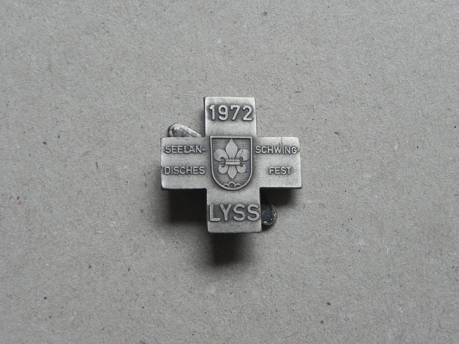 Placchette & Badge: Abzeichen Seel. Schwingfest Schwingen Lyss BE 1972 – Usato da Siebnen venduto da krimsie