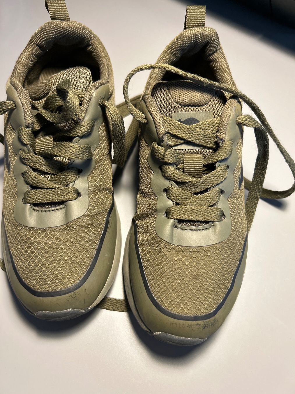 Scarpe per ragazzi: Kangaroos Kinderschuhe GR. 30 – Usato da Boniswil venduto da sim_7zhp 2