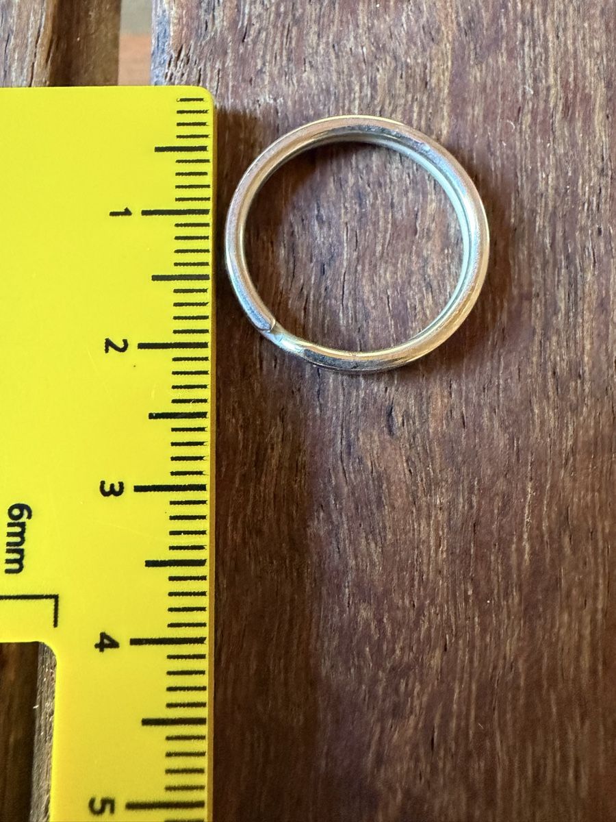 Portachiavi: 6 Schlüsselringe neu 2 cm – Nuovo e nell'imballaggio originale da Erlenbach ZH venduto da Ritschly 1