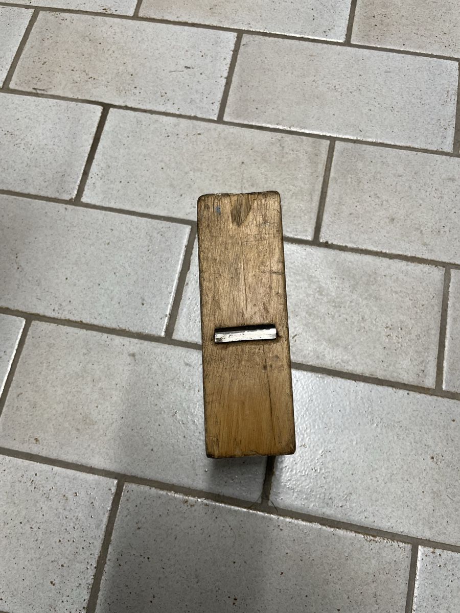 Tutti gli attrezzi: Alter Holz Hobel  – Usato da Nürensdorf venduto da GR5050 2
