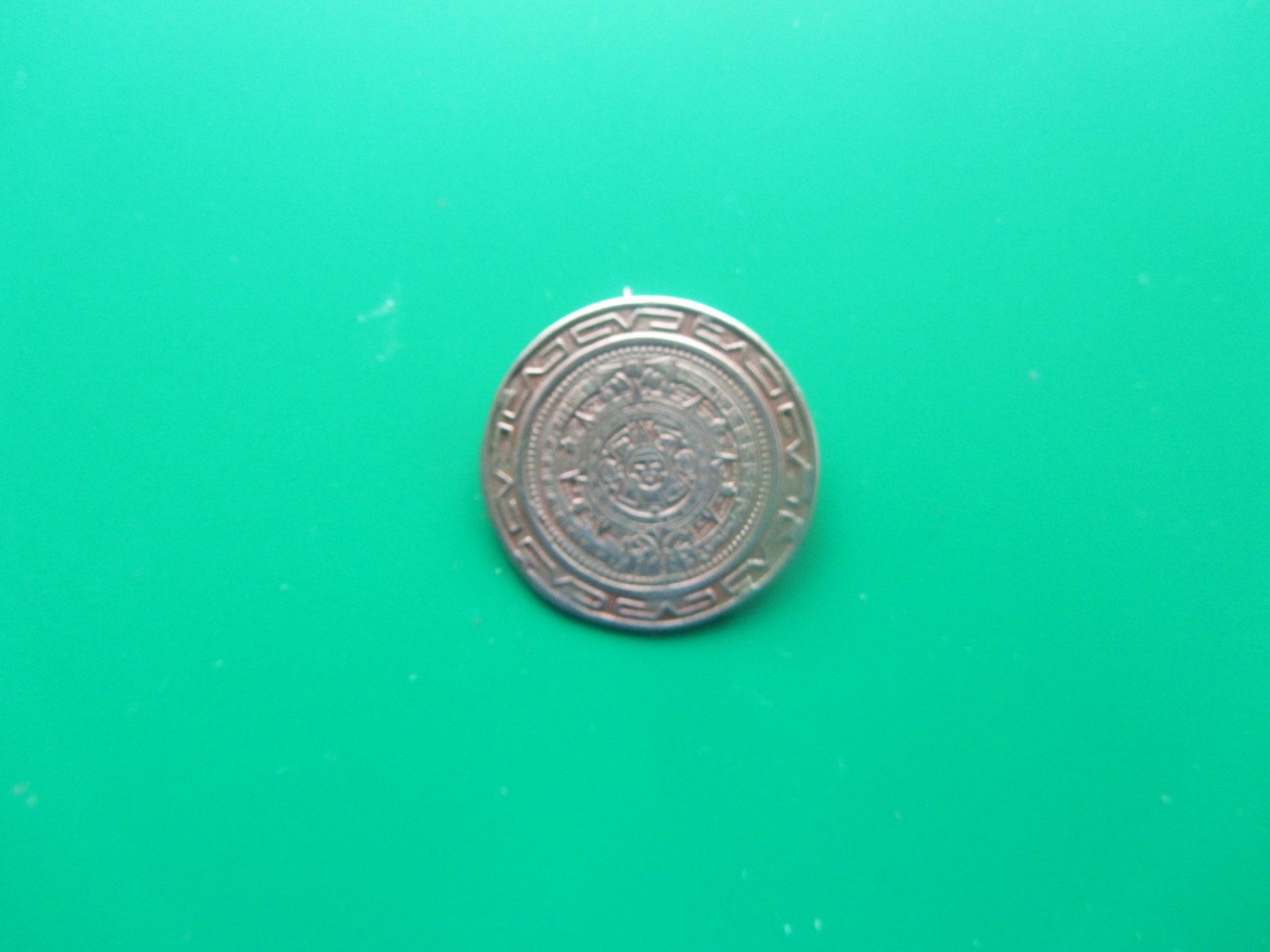 Spille & Fermagli: Antike Incas-Kalender-Broche – Usato da Luzern venduto da Lucernauno 1