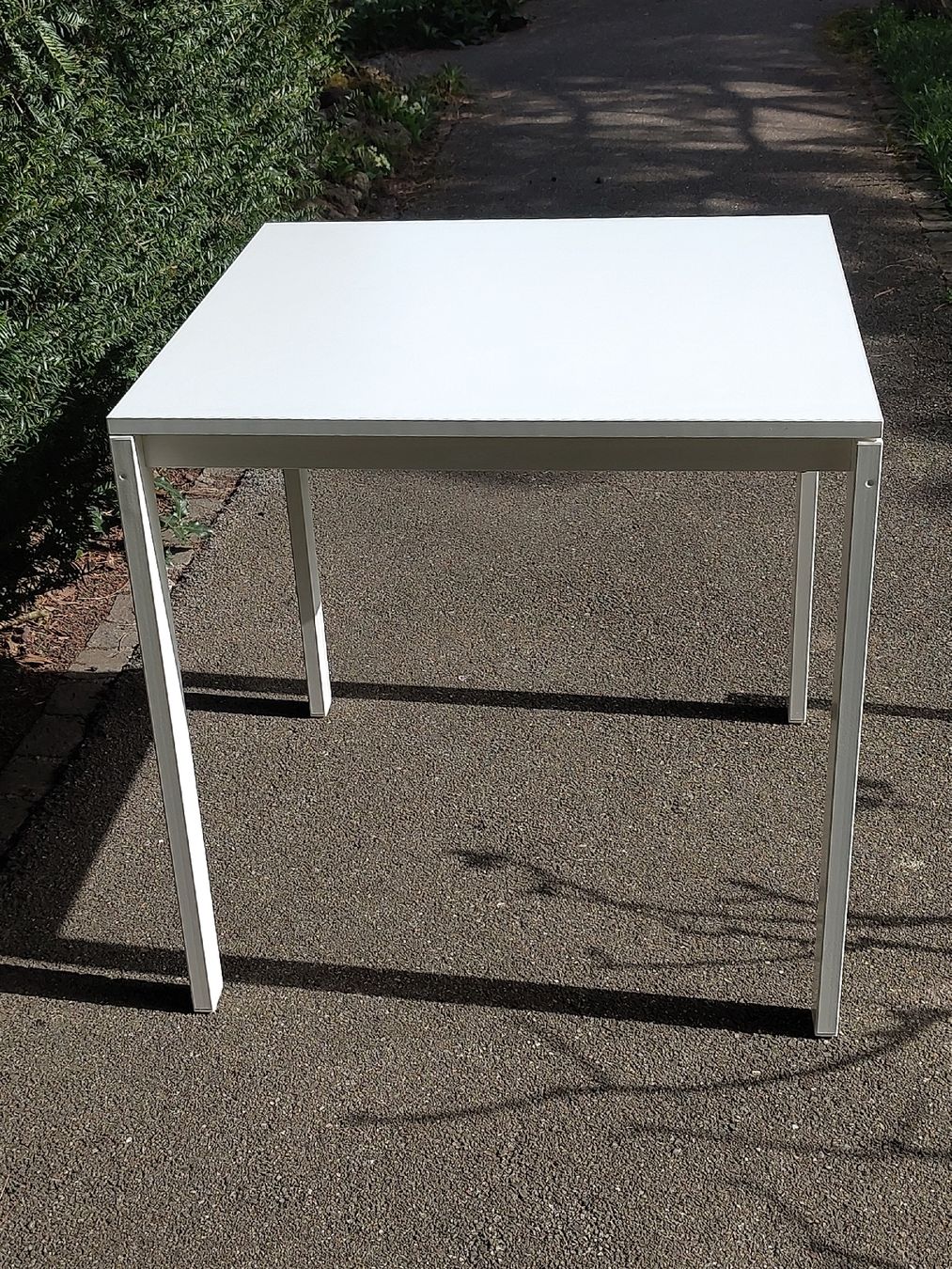 Ikea Tables: IKEA TISCH 'MELLTORP' – D'occasion à Basel par SECOND_LIFE_SHOP 2