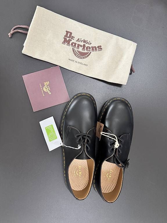Scarpe da uomo: Dr. Martens Vintage 1461 MIE – Usato da St-Aubin-Sauges venduto da Kelkel