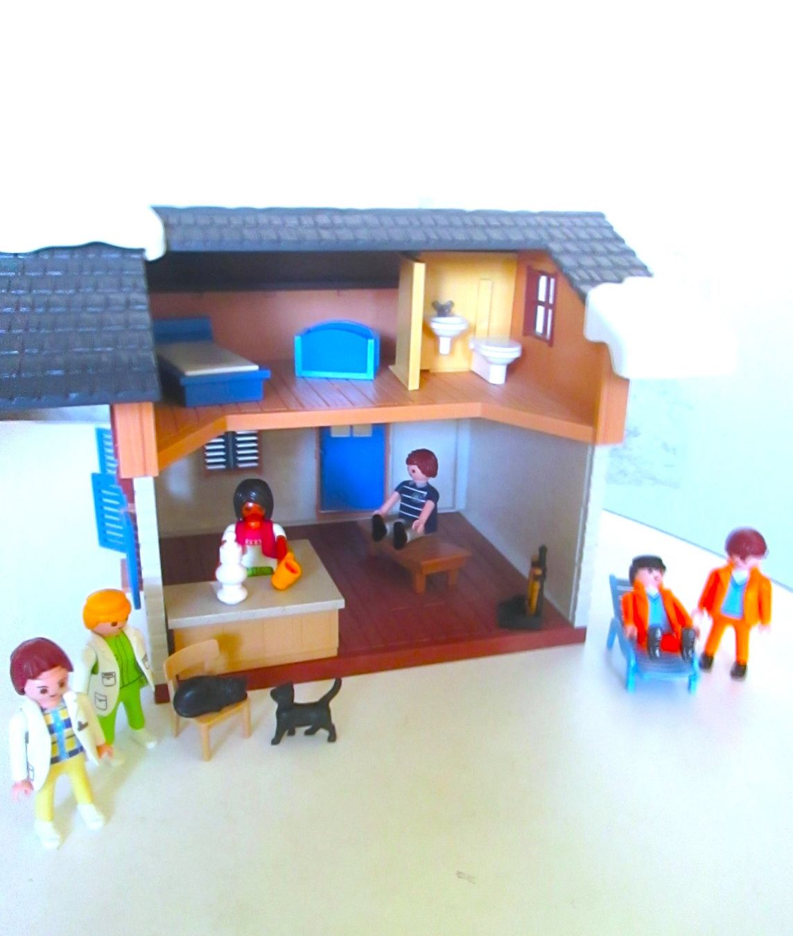 Playmobil Spielzeuge: Playmobil "Skihütte" – Gebraucht aus Sementina von babucia 4