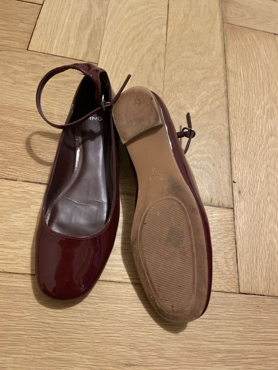 Mango Damenschuhe: Ballerinas mit Riemchen bordeaux Lack  – Gebraucht aus Zürich von salomecavegn 1
