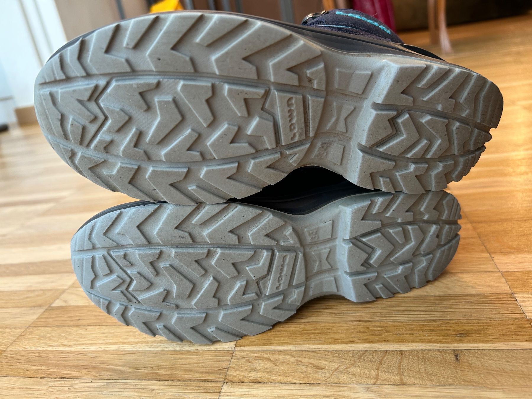 Lowa Chaussures garçon: LOWA Kinder-Wanderschuhe Gr. 34 – D'occasion à Kilchberg ZH par Traumfaenger01 2