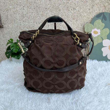 Damen Handtasche Coach braun Wildleder Monogramm mit Kette