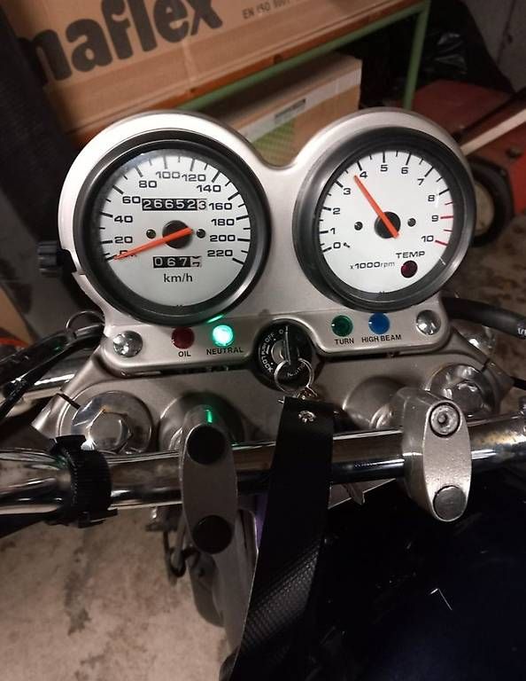 Suzuki Strada: Suzuki VX 800 zu verkaufen – Usato da Remigen venduto da parisienne12 1