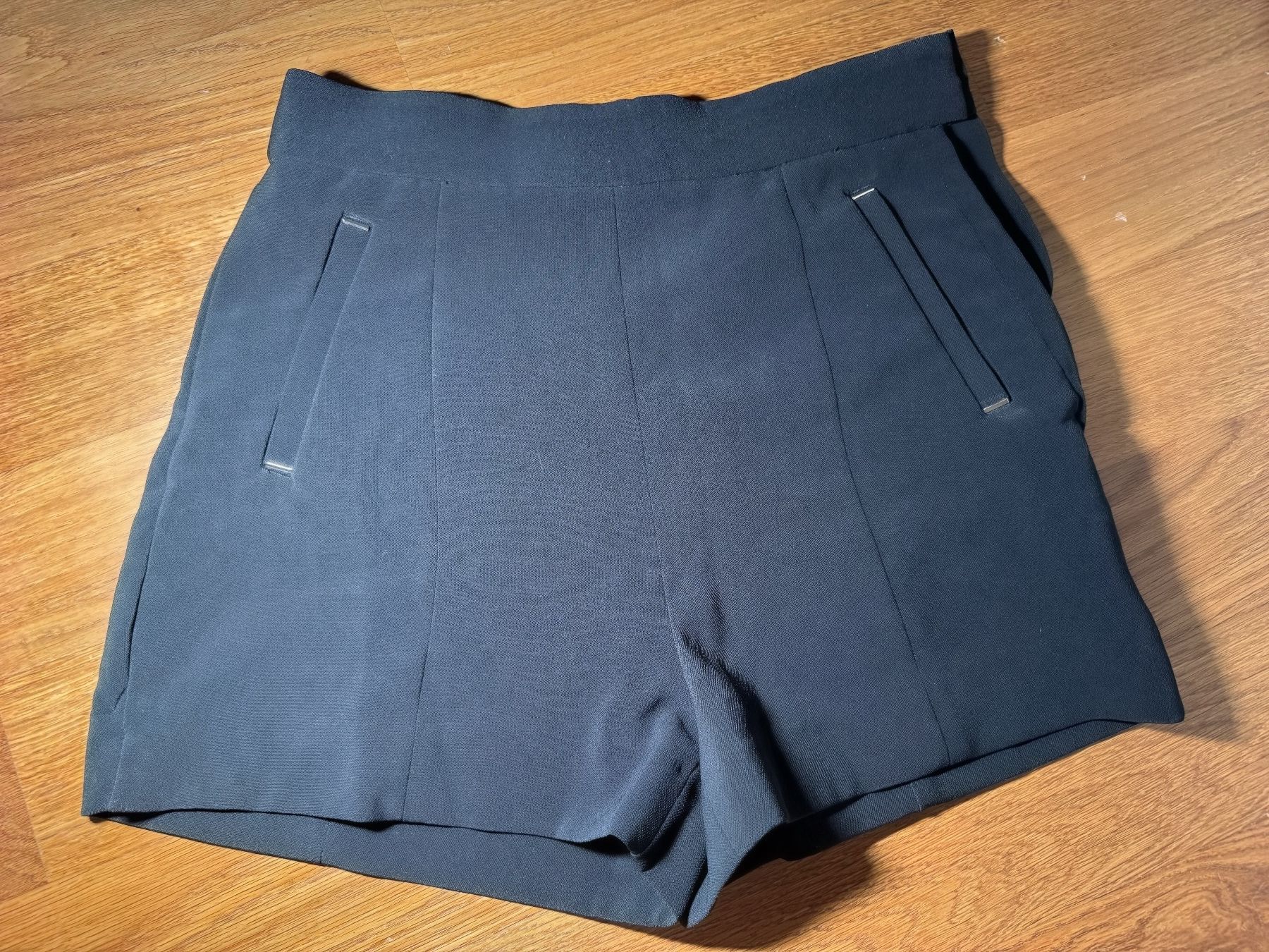 Pantaloni: Hose – Nuovo (secondo la descrizione) da Kaiseraugst venduto da Blondi_xx