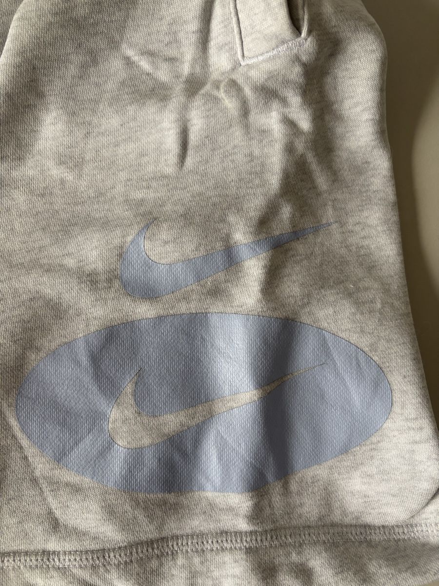 Nike Pantalons: Short Nike  – Neuf (Voir description) à Reconvilier par oliver008 2
