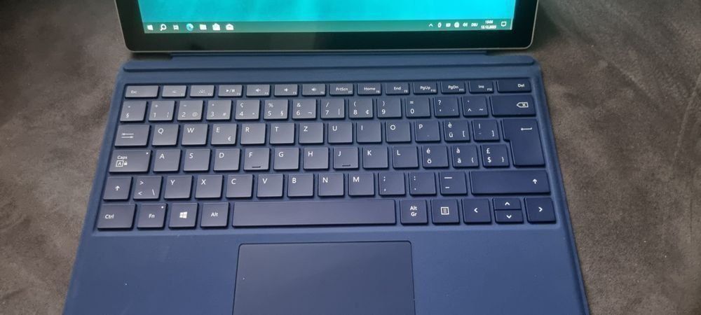 Microsoft Tablettes PC: Surface Pro – D'occasion à Frauenfeld par nazanin 1