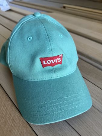 Levi's Cap mint green color- adjustable , medium
