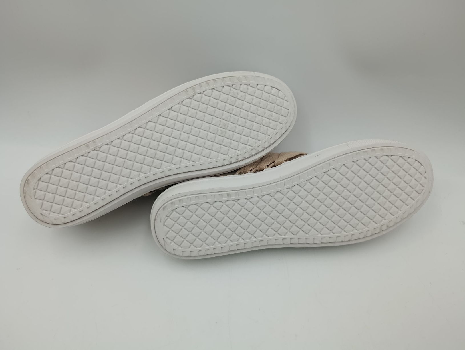Steve Madden Scarpe da donna: Steve Madden Sneaker Lancer 9, Beige Gr. 39/40  – Usato da Wil SG venduto da Donaldus 6