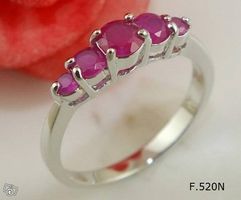 Ring mit roten Steinen silberfarben Größe 55, 59 neu