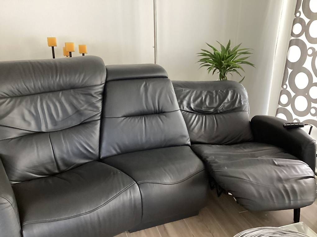 Sofas: Relaxgruppe wie neu – D'occasion à Ibach par car_tg7b