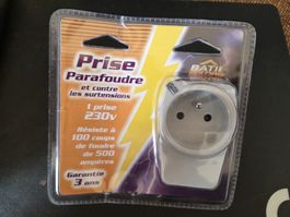Prise Parafoudre neuve, protégez vos appareils 