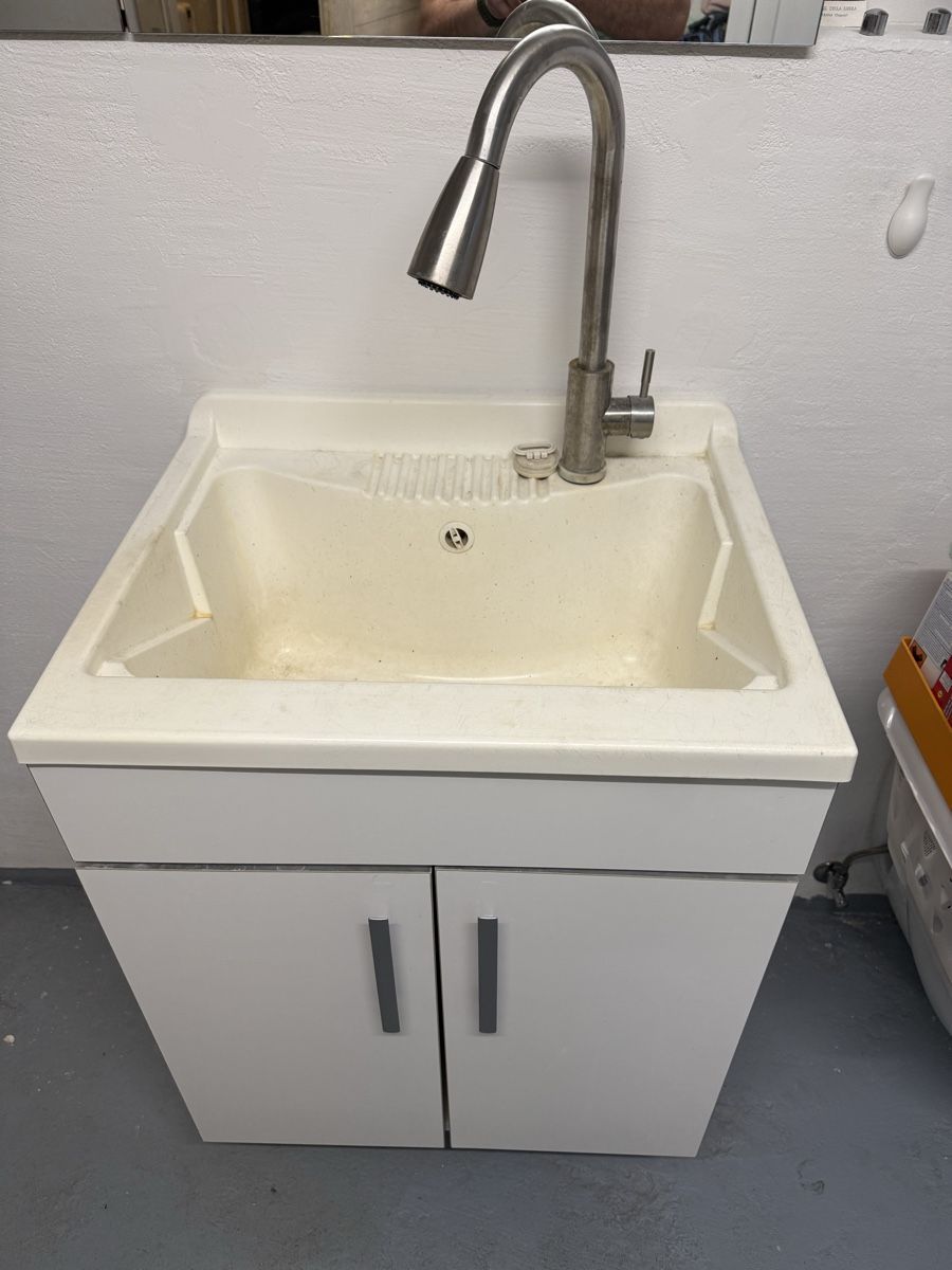 Lavabi & lavandini: Waschtisch mit Unterschrank – Usato da Frauenfeld venduto da squalo4 1