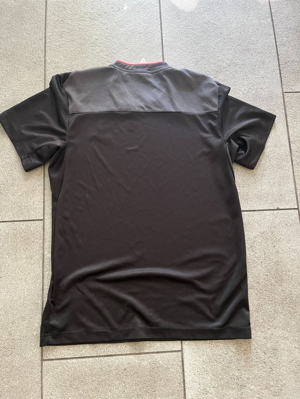 Adidas T-shirt: Adidas Shirt Grösse S – Usato da Solothurn venduto da Floefi 1