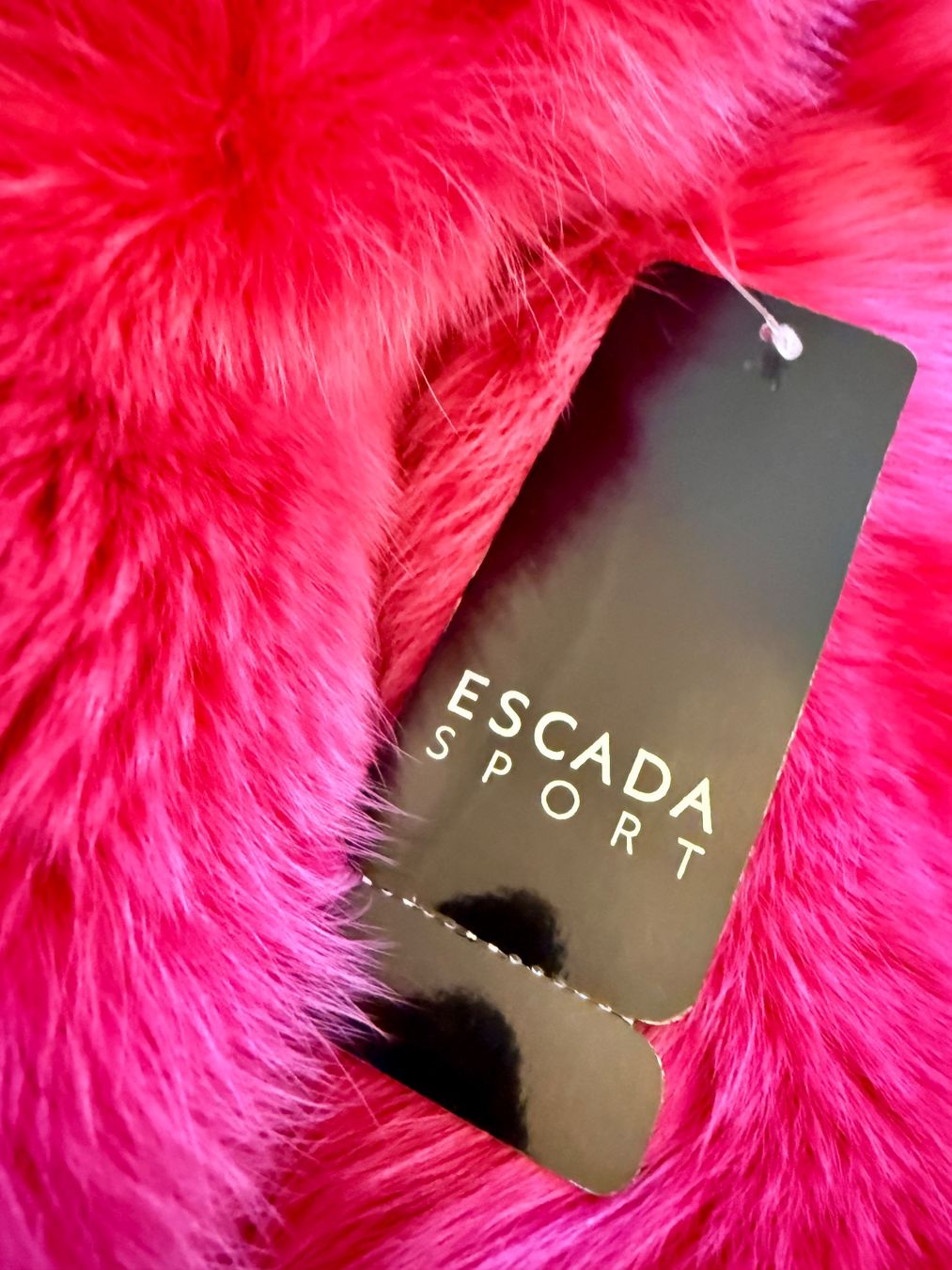 Escada Foulard & Sciarpe: ESCADA Pelzkragen – Nuovo (secondo la descrizione) da Genève venduto da mar_g5r2