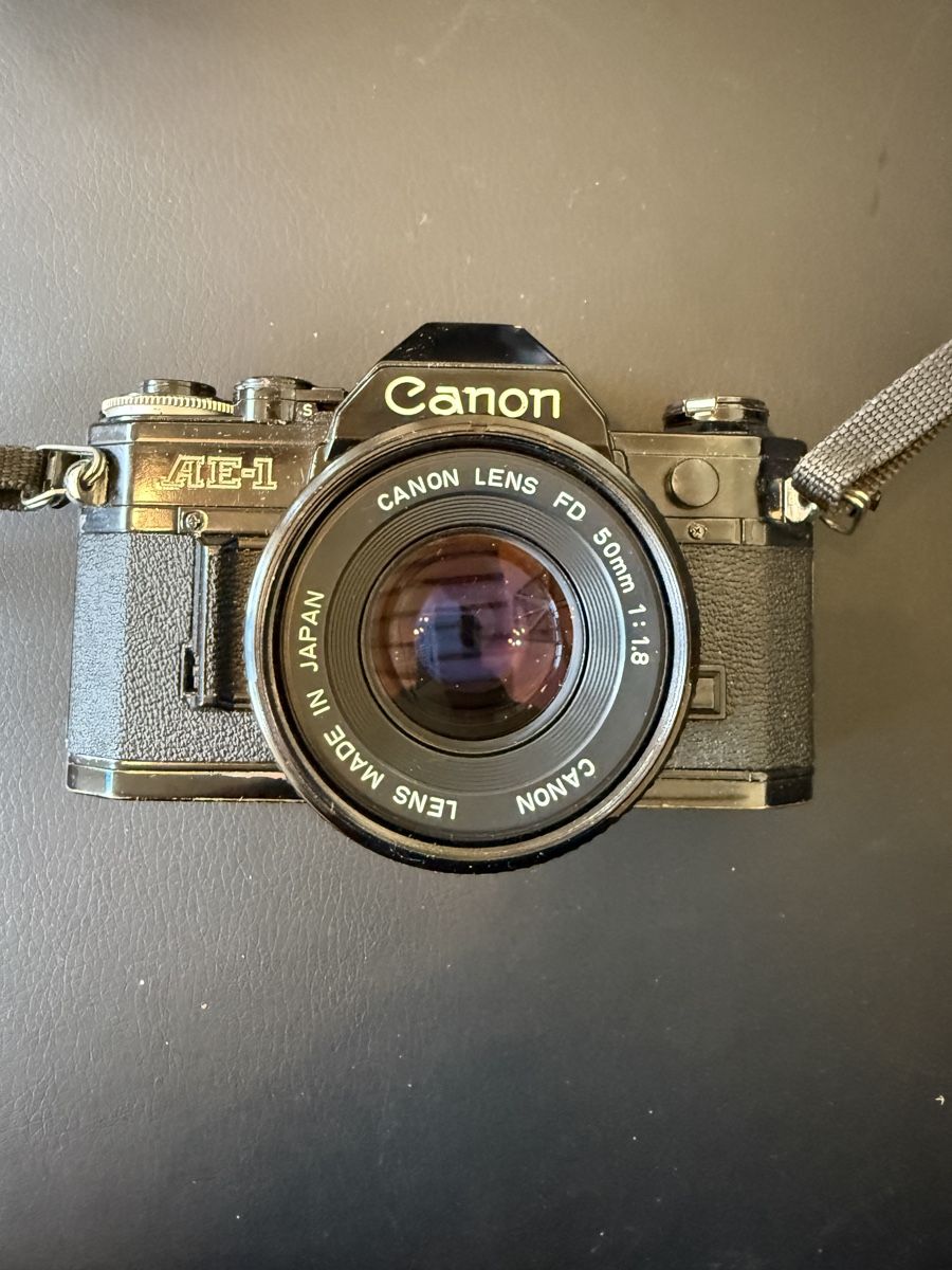 Canon Fotocamera: Ensemble Reflex Argentique CANON AE-1 avec Objectifs – Usato da Ardon venduto da Momovs99 1