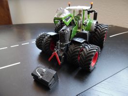 Siku Traktor Fendt 720 Vario Zwillingsbereift 1:32 m. Fahrer
