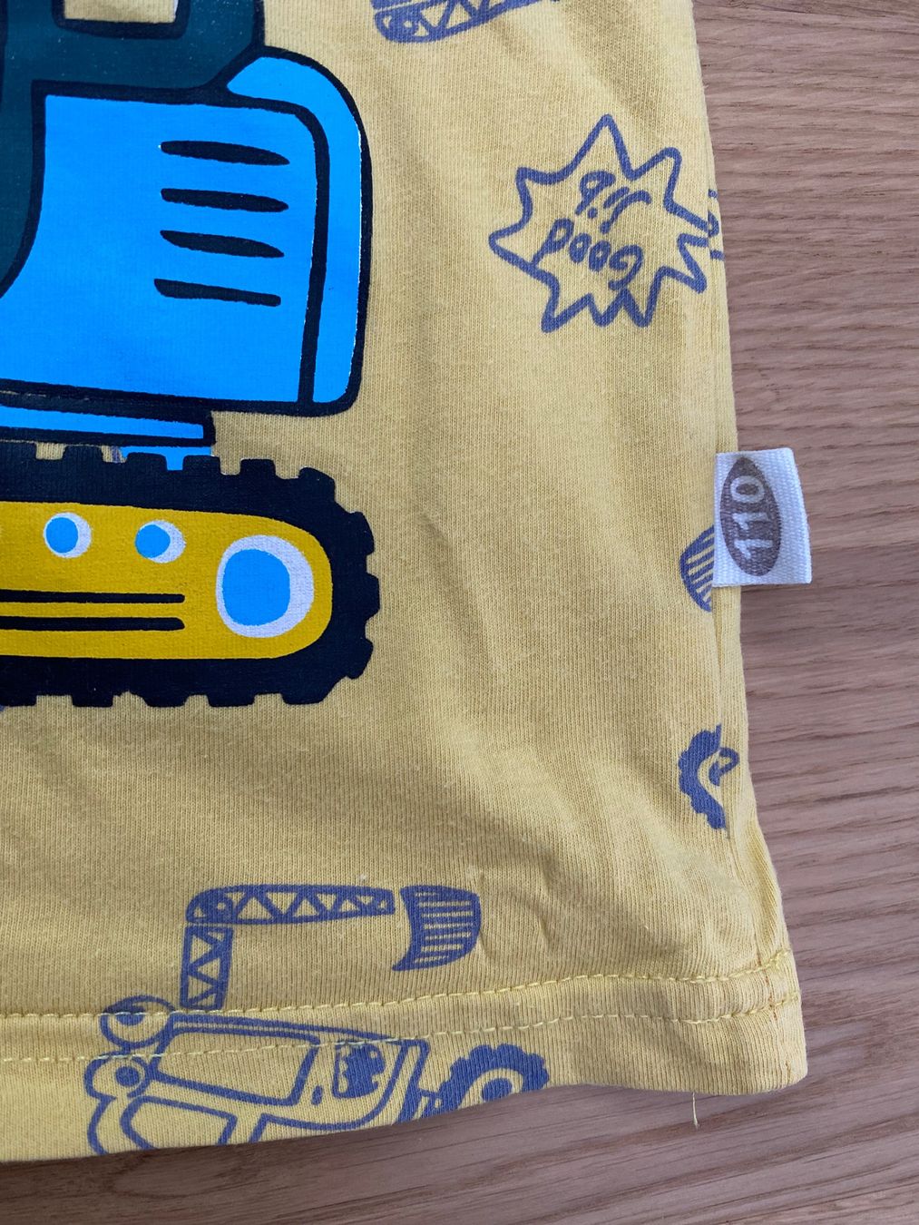 Hemden, T-Shirts & Polos: Bagger T-Shirt Grösse 110 – Gebraucht aus Einsiedeln von PaedeK84 1