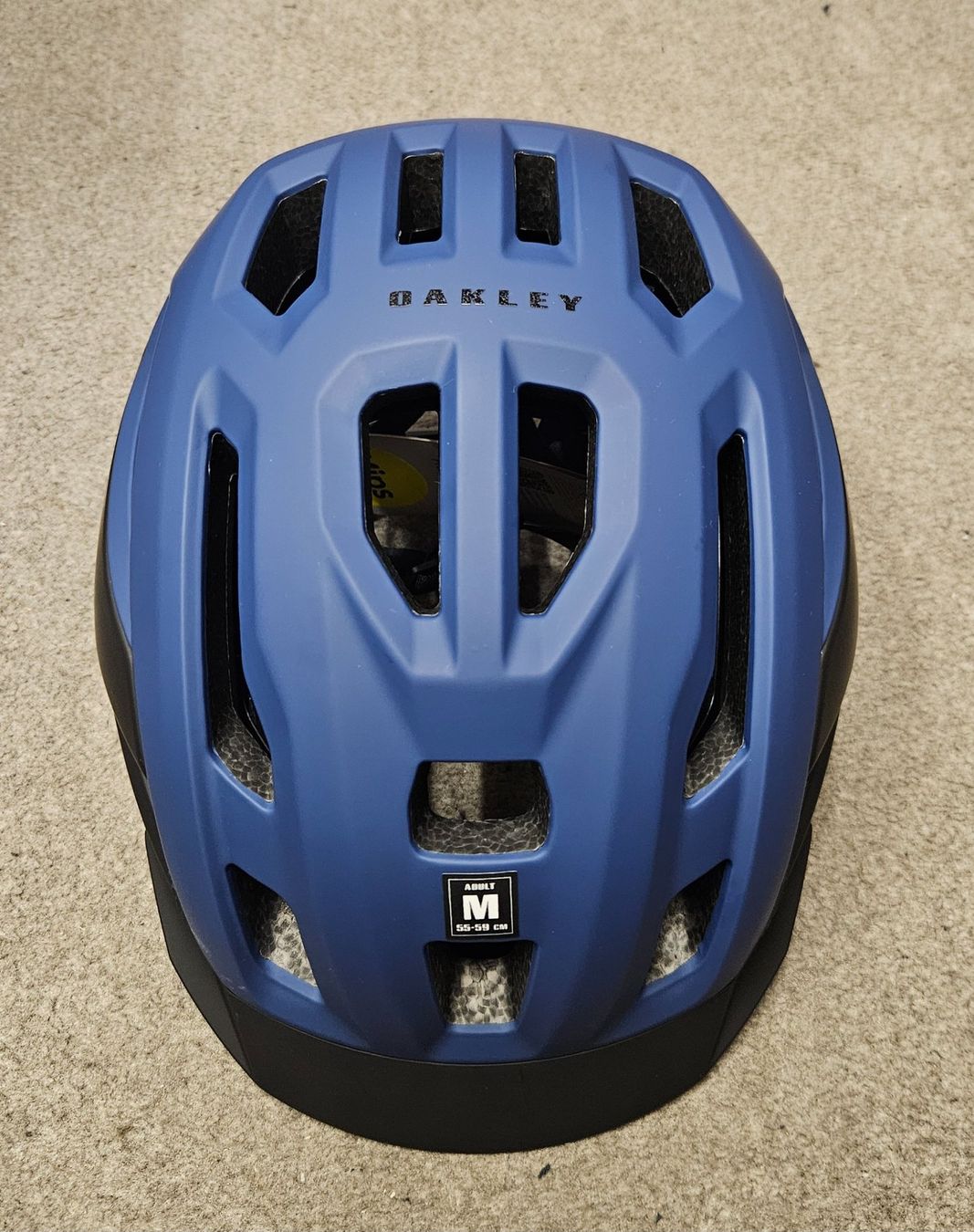 Oakley Caschi: Oakley Fahrradhelm ARO3 – Nuovo (secondo la descrizione) da Dachsen venduto da Topparts1 1