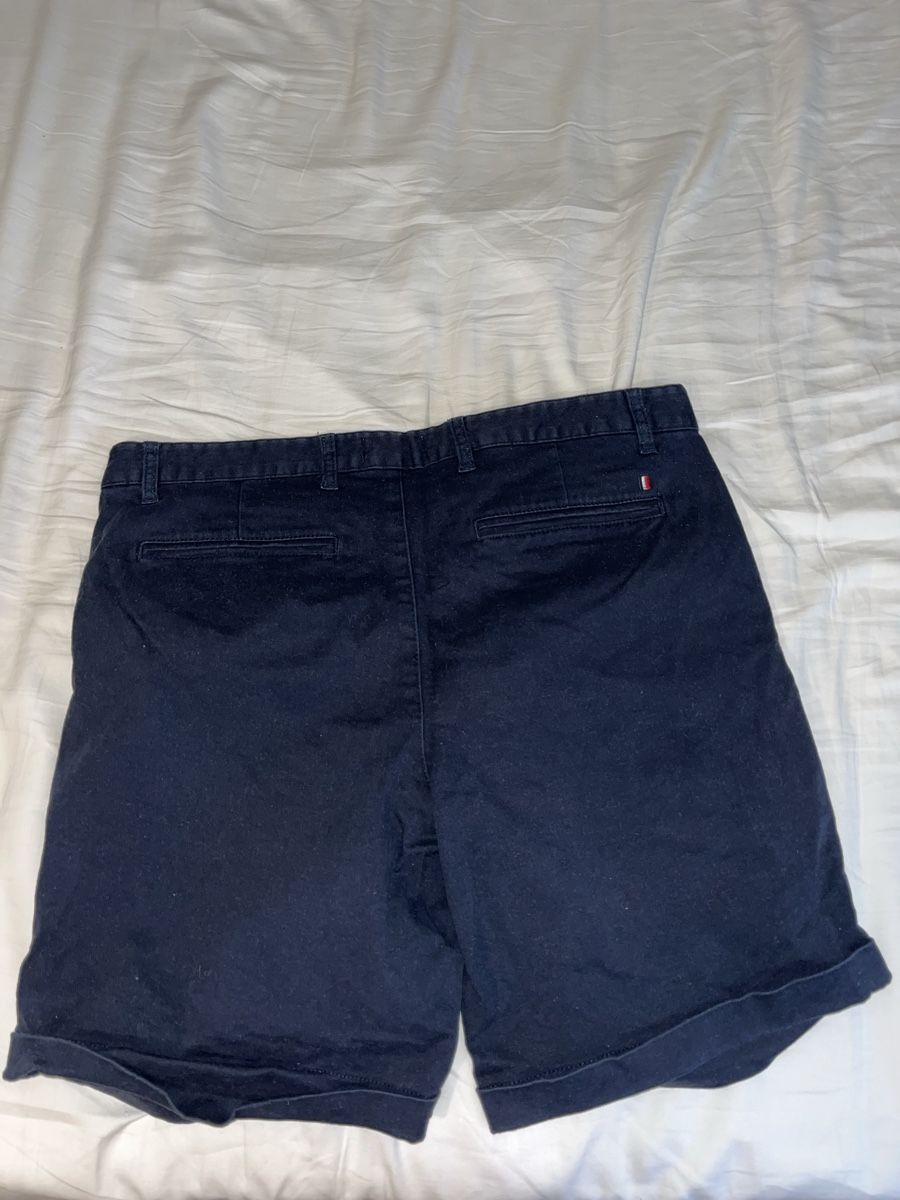 Pantaloni: Short bleu marine – Usato da Pully venduto da ari_78pk