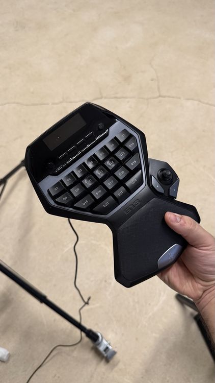 Logitech G13 Gameboard – programmierbares Gaming Keypad – fu (Gebraucht ...