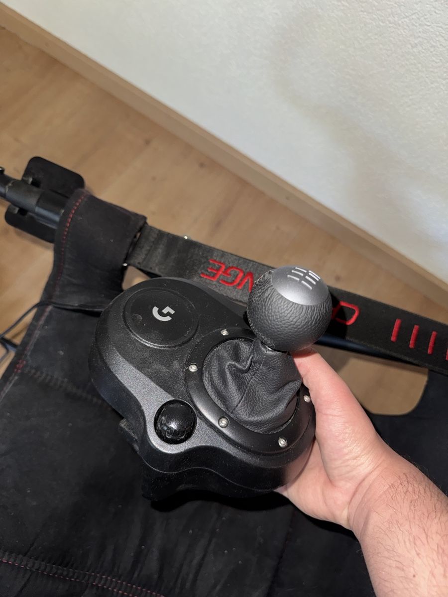 Logitech Controller: Volant G29 avec siège pliable – Usato da Sonceboz-Sombeval venduto da clo_g9wl 7