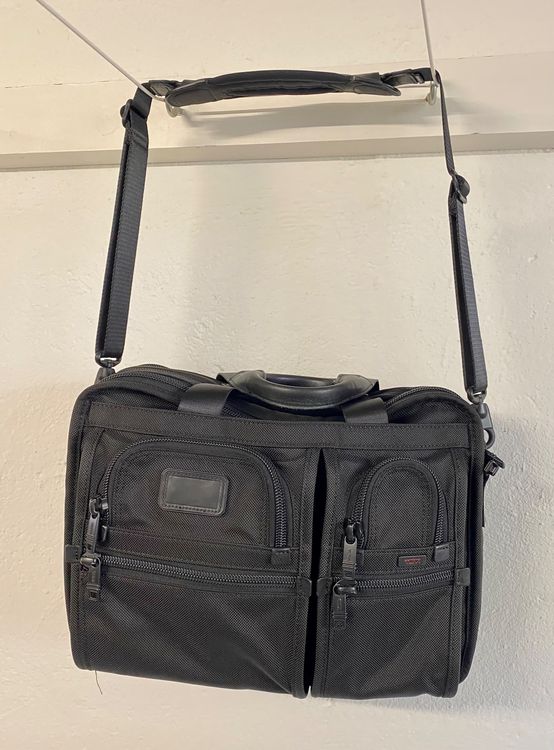 Tumi Aktentasche/Laptoptasche erweiterbar Kaufen auf Ricardo