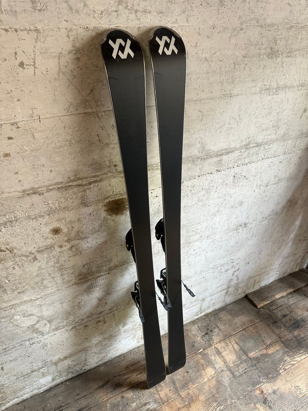 Völkl Sci: Völkl Racetiger SC Ski 150CM – Usato da Emmenbrücke venduto da karkarkar 5