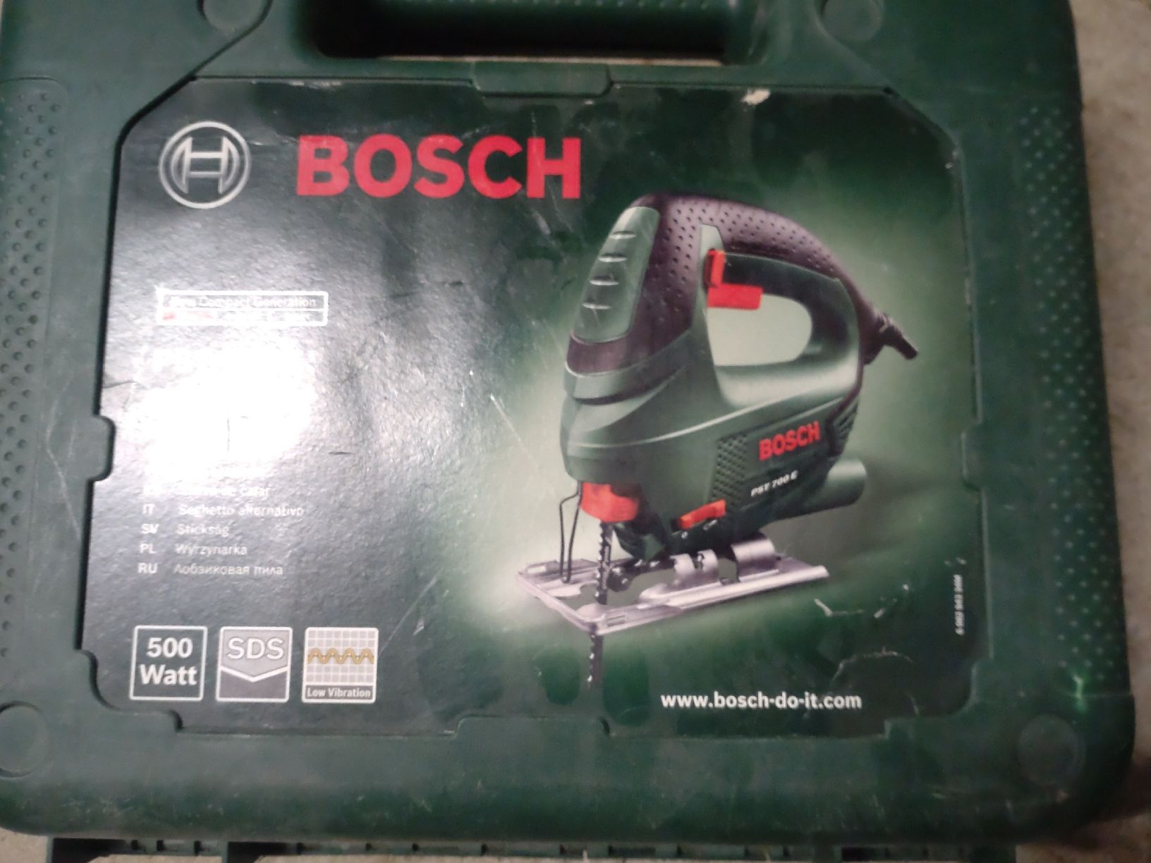 Bosch Scies: Scie sauteuse BOSCH PST 700 E  avec mallette – D'occasion à Vétroz par Guadonjin