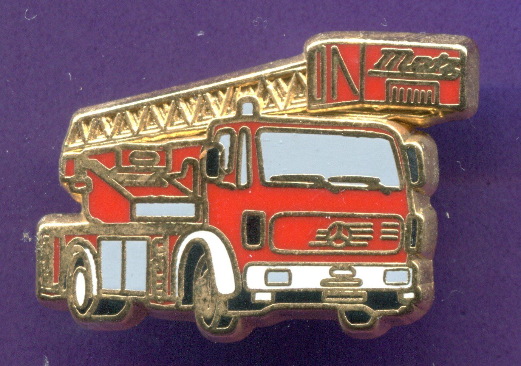 Placchette & Badge: Feuerwehrauto  MERCEDES – Usato da Winterthur venduto da Sammleroase