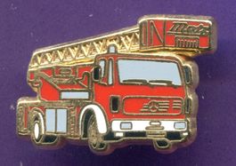 Feuerwehrauto  MERCEDES
