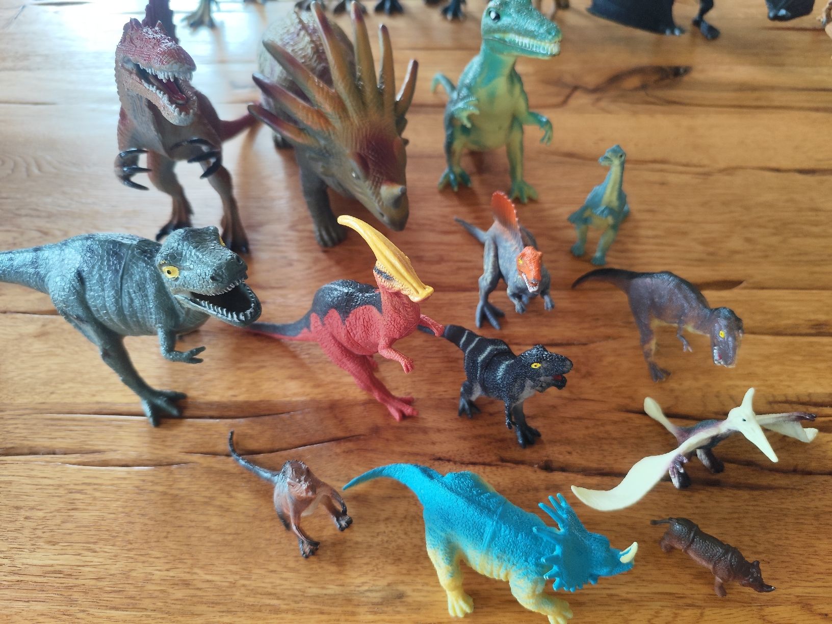 Schleich Spielzeuge: 11 Schleich Dinisaurier/ 13 No Name – Neu (gemäss Beschreibung) aus Hellbühl von 30R_R30 2