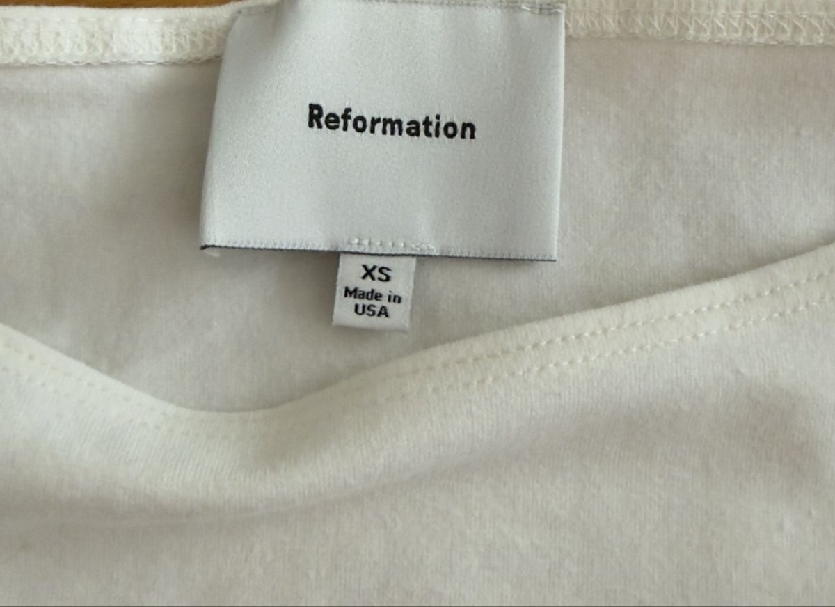 Reformation T-shirts: Reformation Damen Oberteil Weiss – Neuf (Voir description) à Bassersdorf par Bassi55 1