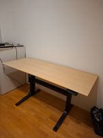 Schreibtisch elektrisch höhenverstellbar
