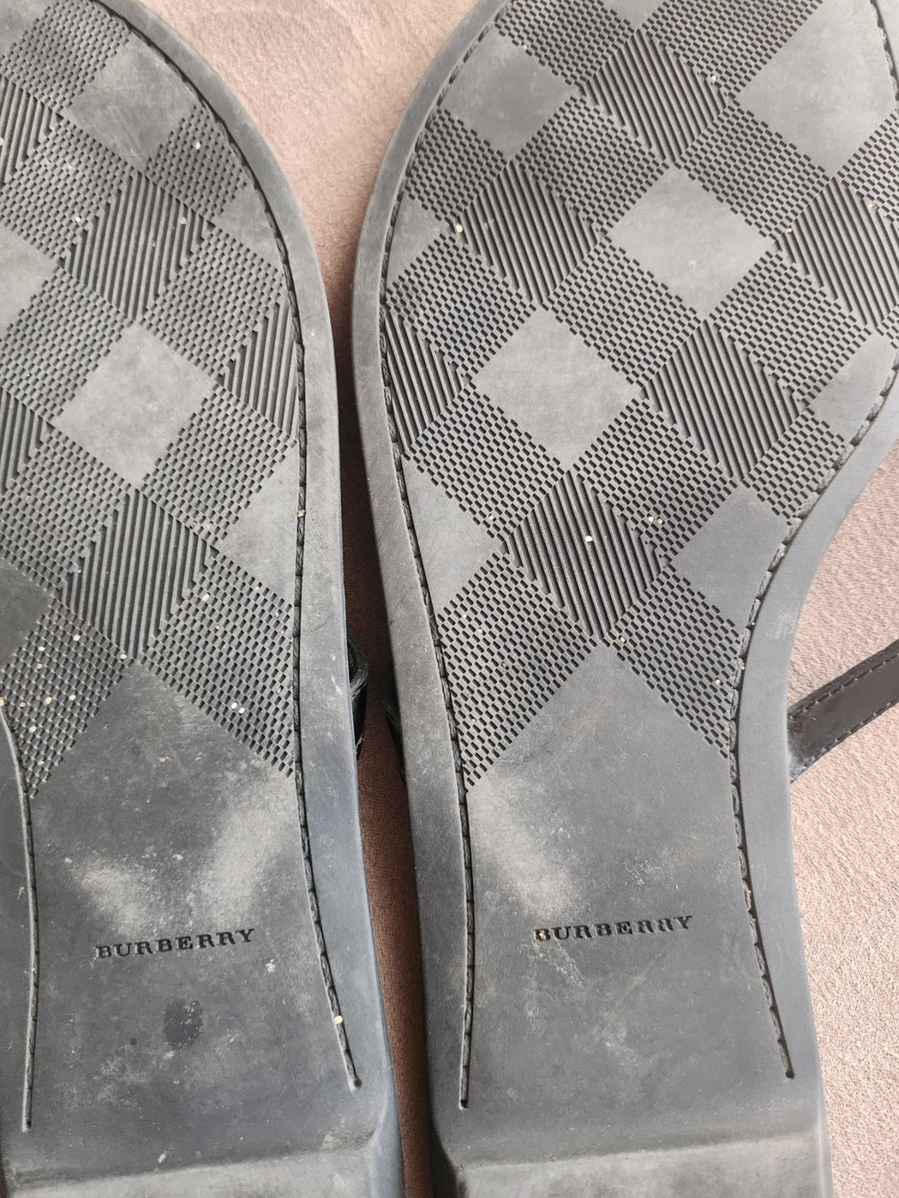 Burberry Chaussures femmes: Burberry " Flip Flops. Gr.40 – D'occasion à Dietikon par Oxana01 3