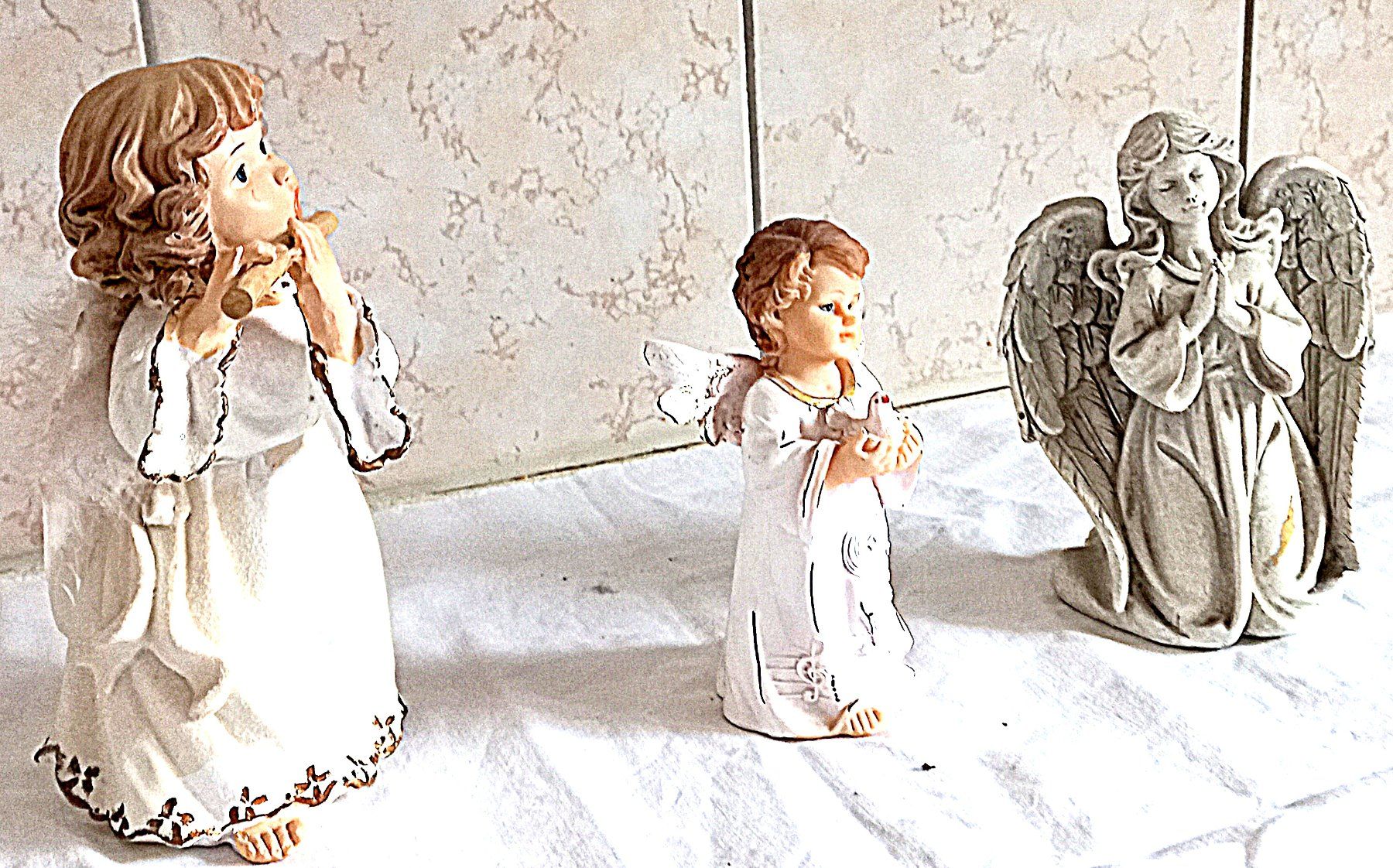 Statuette: 3 Deko Engel aus Steingut – Usato da Baar venduto da 2cvbaar 1