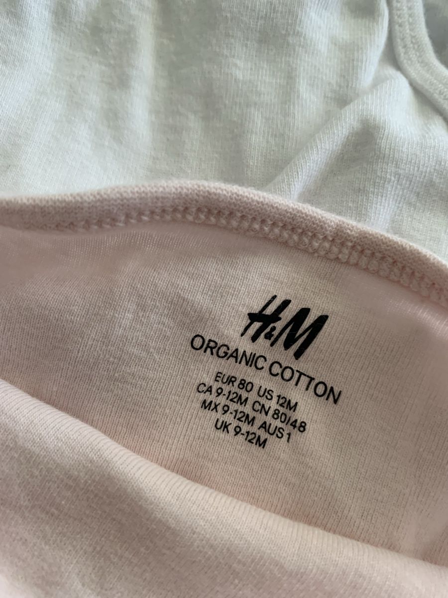 Lotti & Set di vestiti: H&M Bodys Grösse 80 5er Pack – Usato da Unterägeri venduto da Globi8634 2