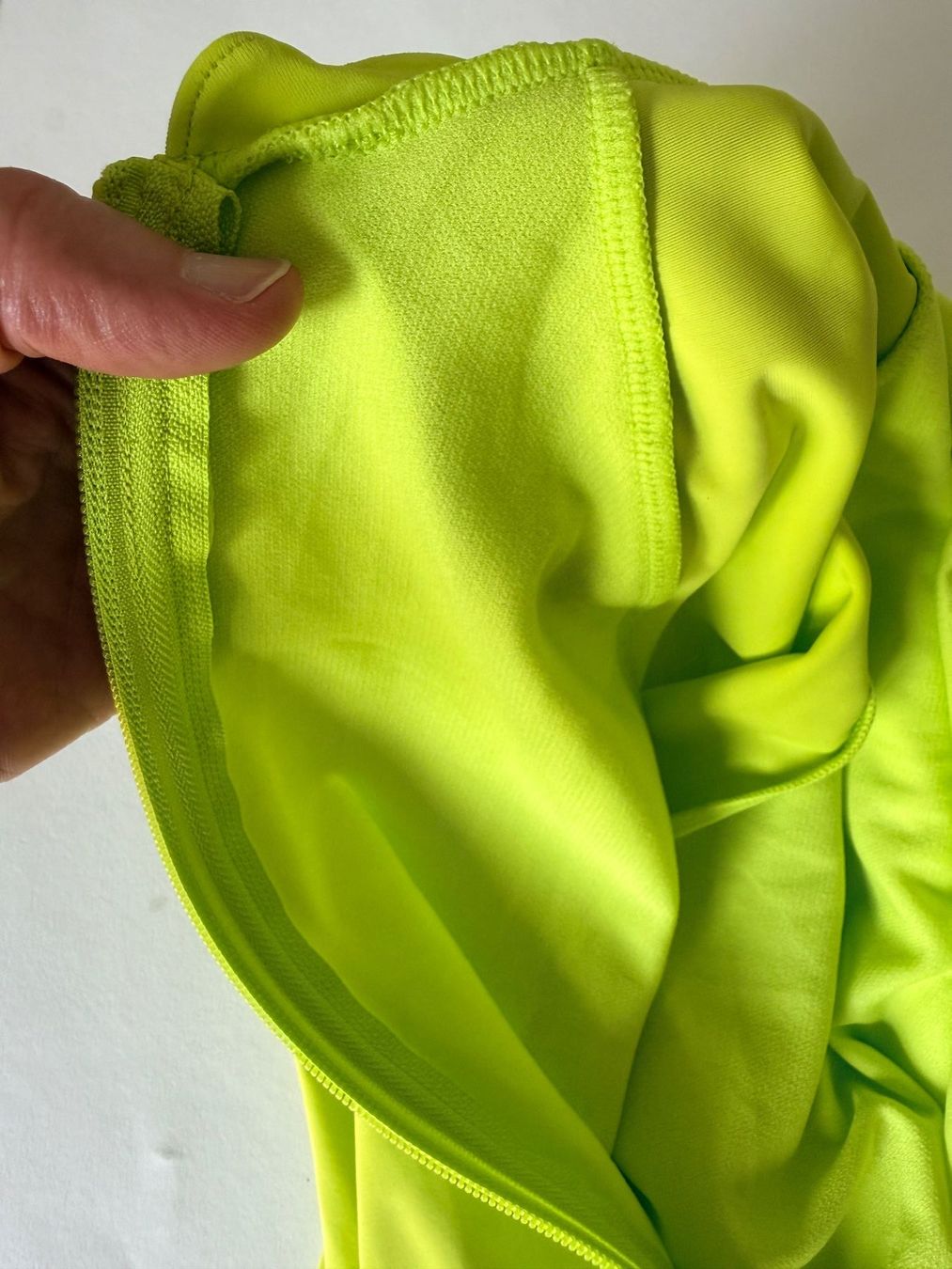 Triumph Costumi da bagno & Bikini: TRIUMPH, Badekleid Langarm SUMMER Mix & Match, Gr. S, Neonge – Nuovo e nell'imballaggio originale da Rudolfstetten venduto da gst_g7xl 6