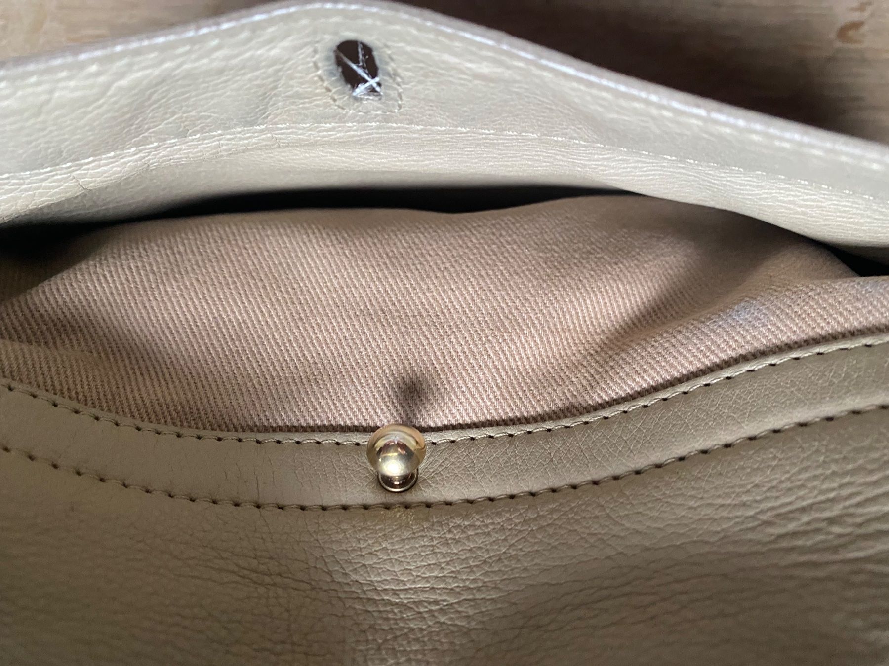 Saint Laurent Sacs femmes: Sac Yves Saint Laurent muse II – D'occasion à Hermance par joe_td6n 3