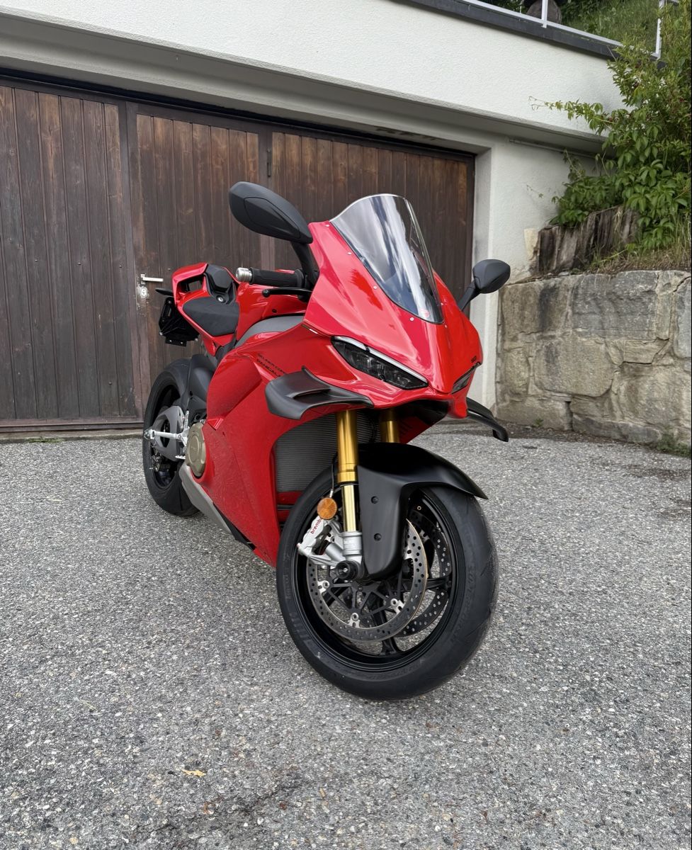 Ducati Strada: Ducati Panigale V4S 2025 – Usato da Scuol venduto da Maddidu 2