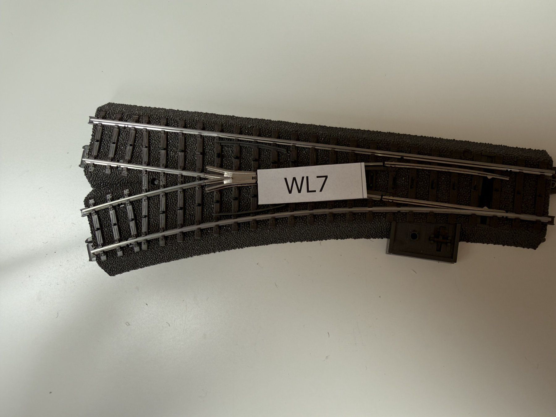 Märklin Modelleisenbahnen: Märklin Weiche 24611 links – Gebraucht aus Rottenschwil von master007pc