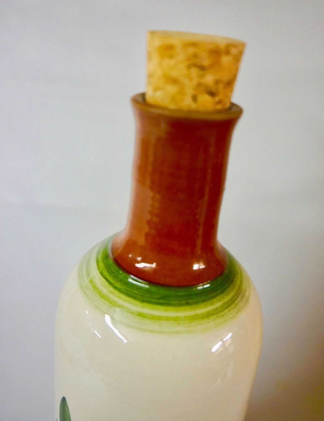 Altro in Stoviglie & Bicchieri: Terracotta Olivenölflasche glasiert – Nuovo e nell'imballaggio originale da Solothurn venduto da auktion-schweiz 1