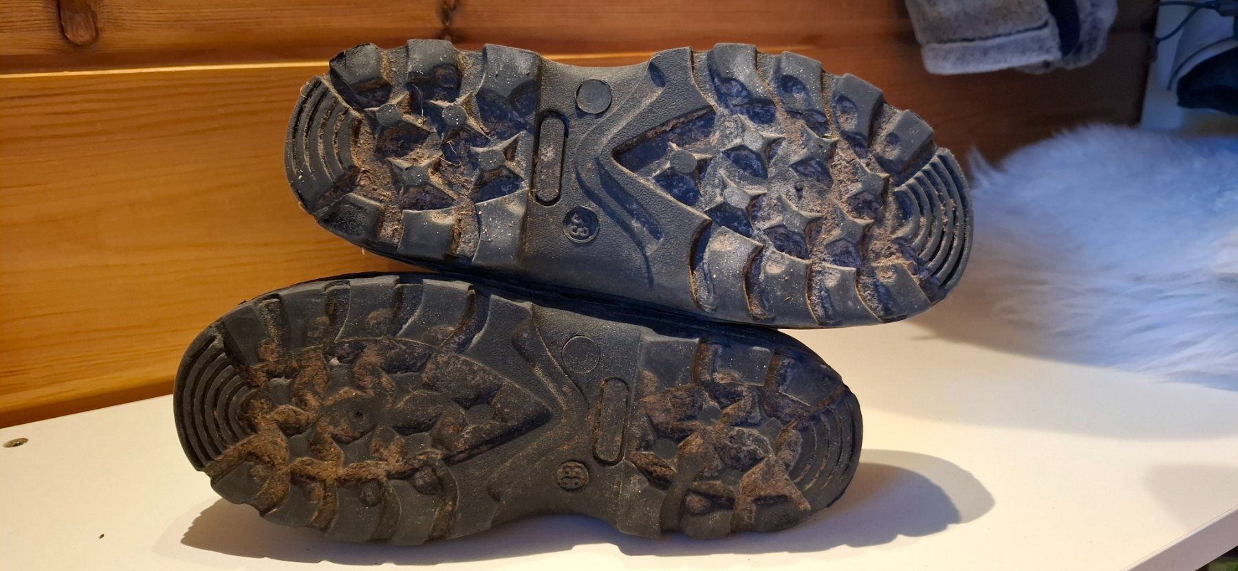 Scarpe per ragazzi: Winterstiefel, Gr. 33 – Usato da Niederstocken venduto da Cocos_nut 1