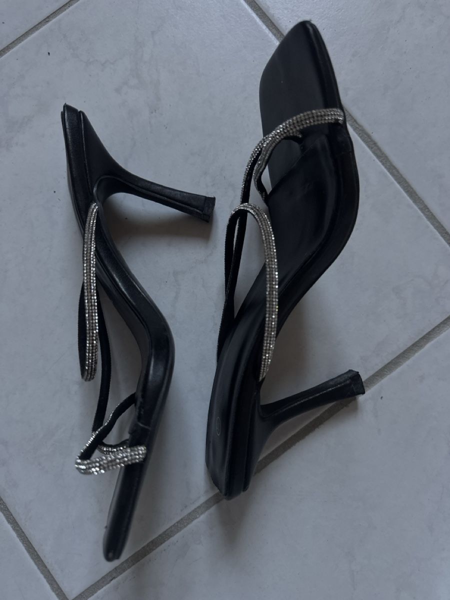 Scarpe da donna: Sandales à talons noires avec strass, taille 37 – Usato da Malleray venduto da sam_9bkx 7