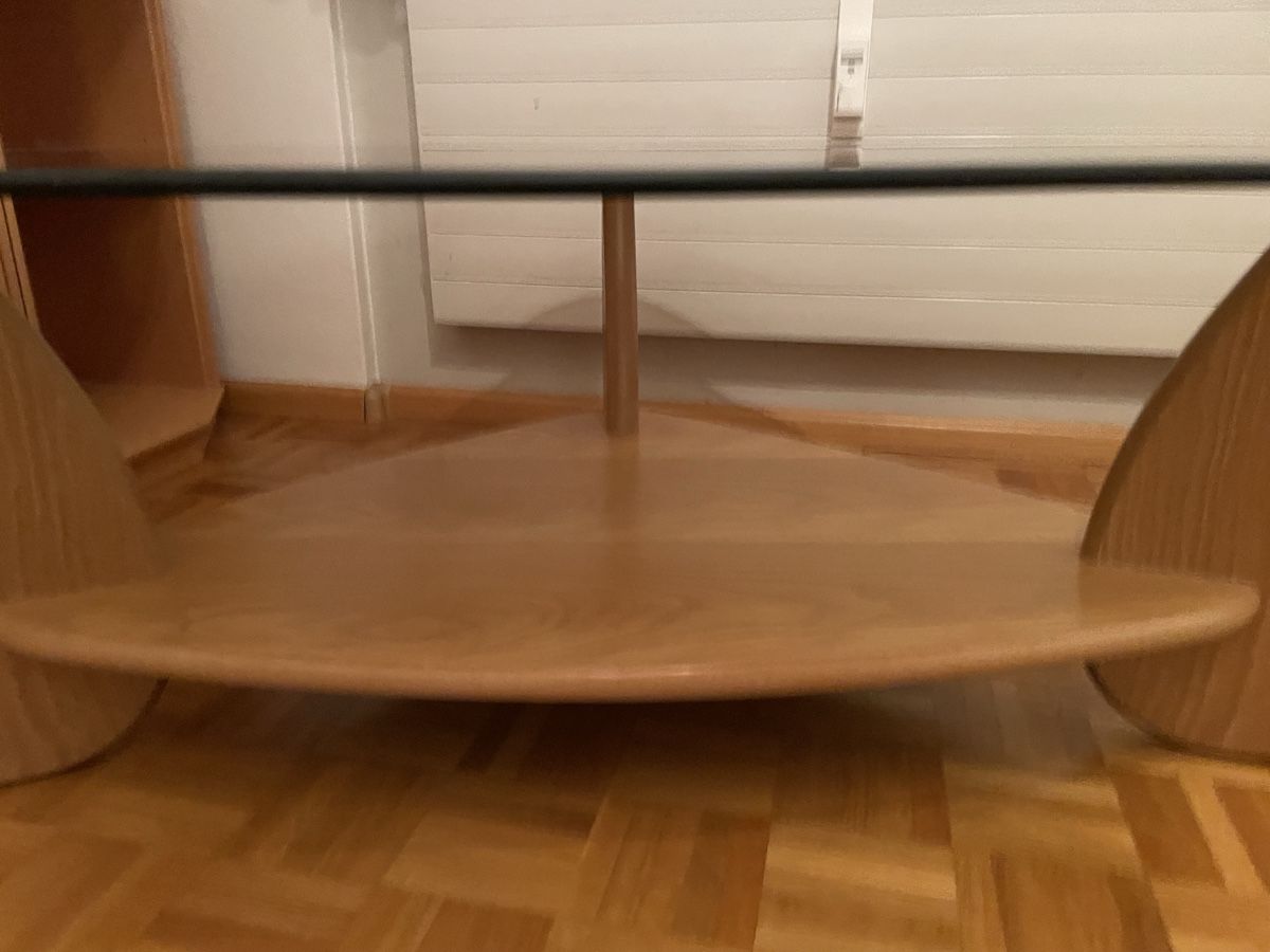 Tavoli: Moderner Glas-Couchtisch mit Ablage – Usato da Oberwil BL venduto da Petermib 2
