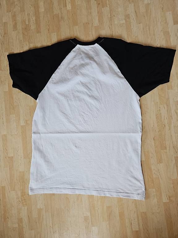 Vans T-shirt: Herren Vans T-Shirt – Usato da huttwil venduto da care.b 1